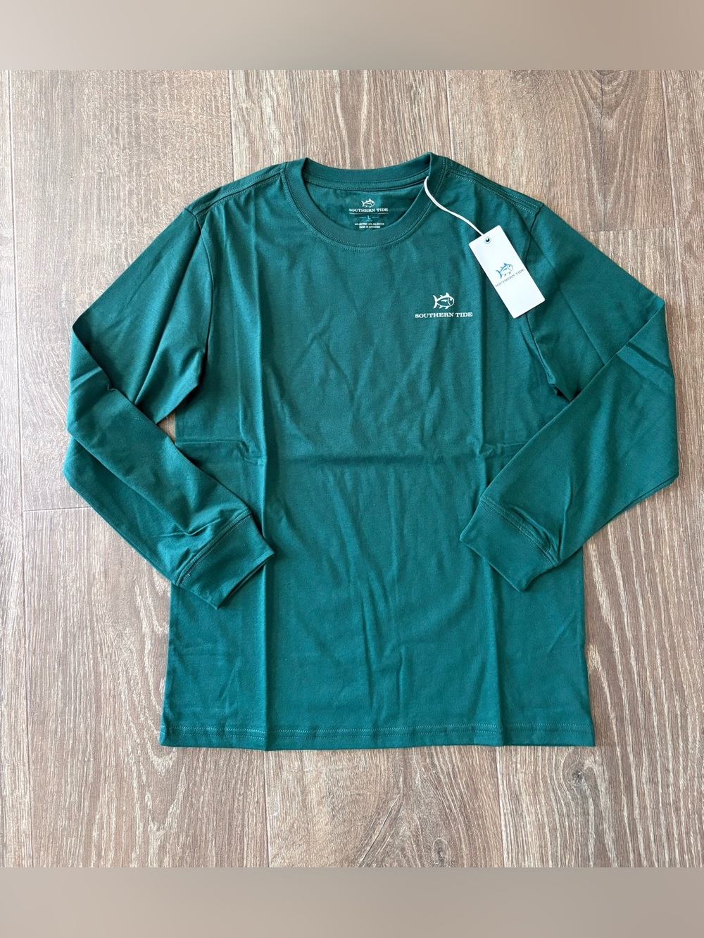 Southern Tide Youth Long Sleeve Santa Club Car Tee - Size Large (12-14) NEW